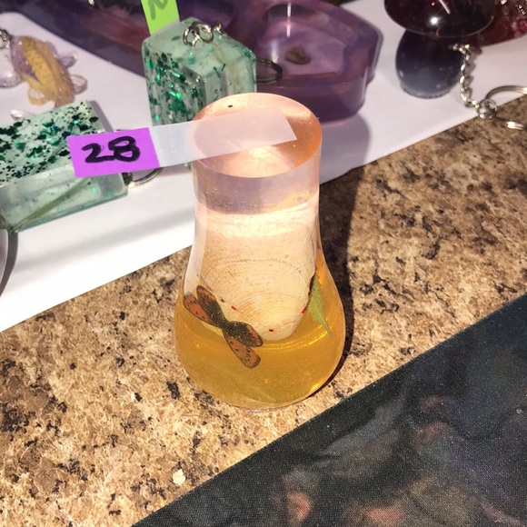 Epoxy Resin Mushroom 🍄 Stem with shell 🐚 & leaf 🦋 Decor by Me 💕 - Picture 3 of 5